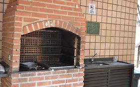Flat em Juquehy, 2 quartos, piscina e ar condicionado